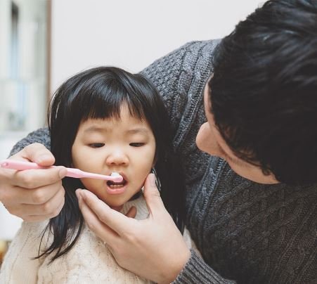 children-brush